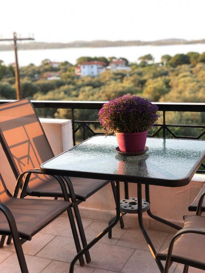 Balconaki Apartments In Βουρβουρού Εξωτερικό φωτογραφία